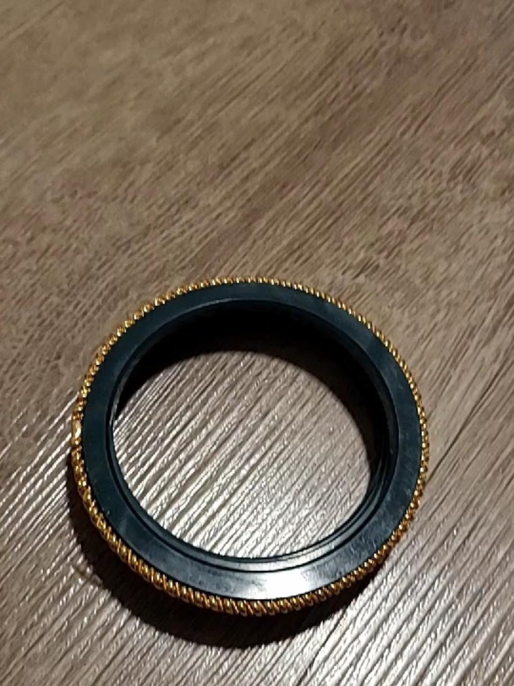 4 plastic bangles - Picture 9 of 9